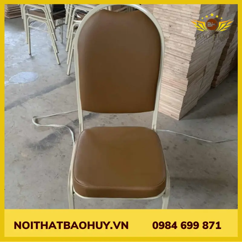 Ghế nhà hàng sắt bọc nệm GNH 10