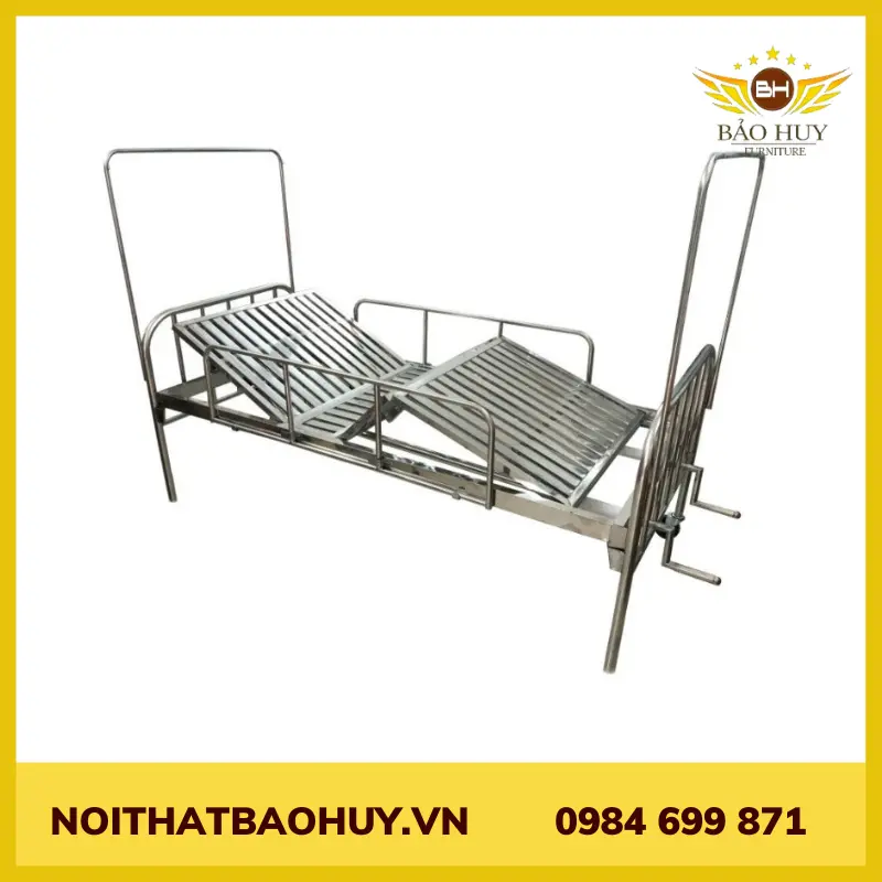 Giường y tế 2 tay quay, có đệm, có bộ đi vệ sinh GYT 06